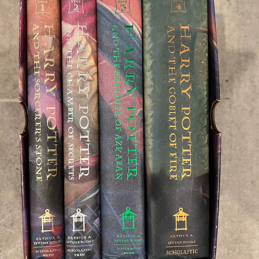 Harry Potter Box Set - Picture 2 of 6